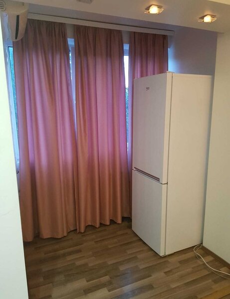 Titan, Bd. 1 Decembrie 1918, Faur, bloc reabilitat, fara risc seismic